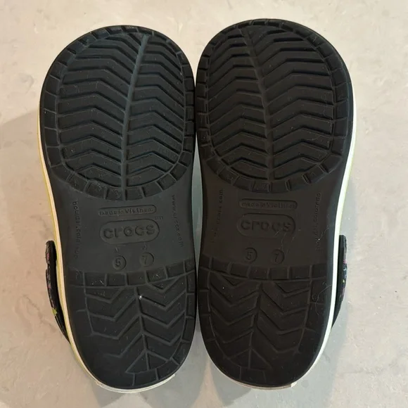 CROCS Terrazzo Classic Clog Size 7W/5M - Picture 6 of 7